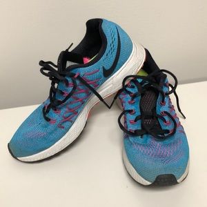 Running shoes